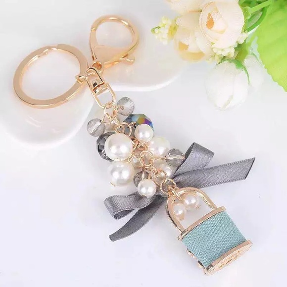 Gorgeous Blue Purse with Crystals & Pearls Keychain Charm - Picture 5 of 14